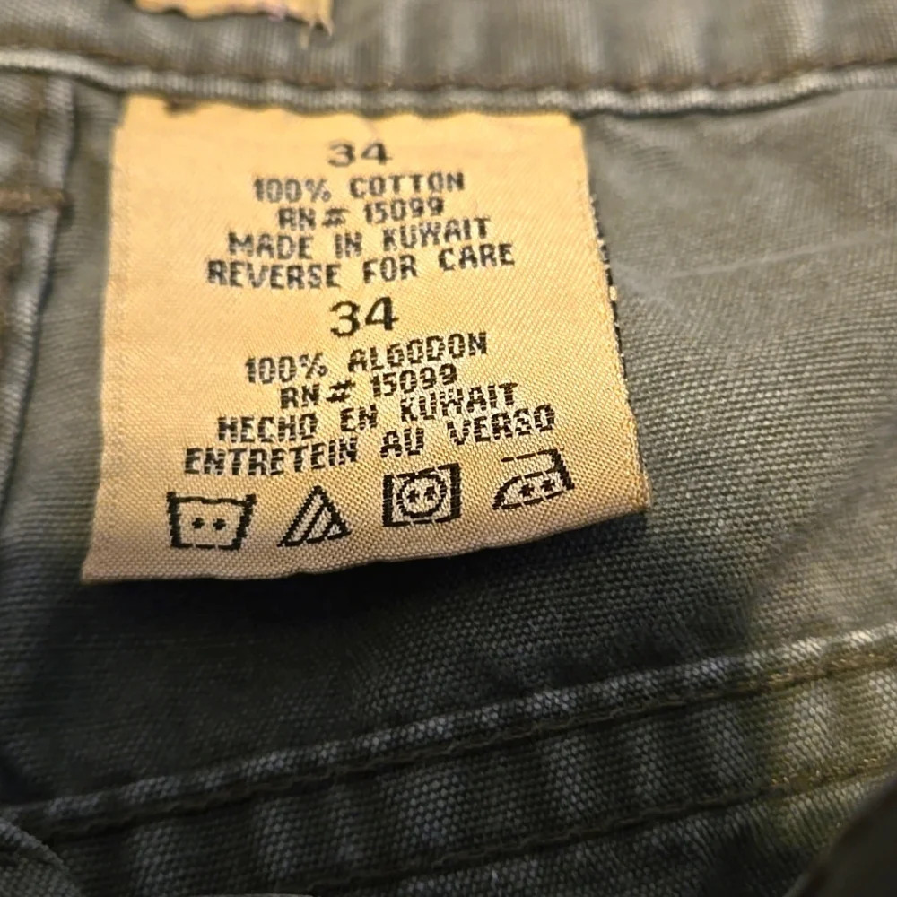 Vintage Munsingwear Light Olive Green Cargo Shorts Casual 34W - Picture 9 of 10
